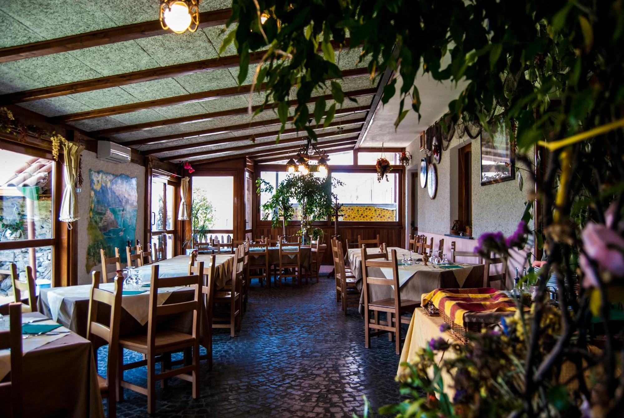 Agriturismo Mare E Monti อาเจโรลา ภายนอก รูปภาพ