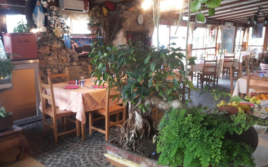 Agriturismo Mare E Monti อาเจโรลา ภายนอก รูปภาพ