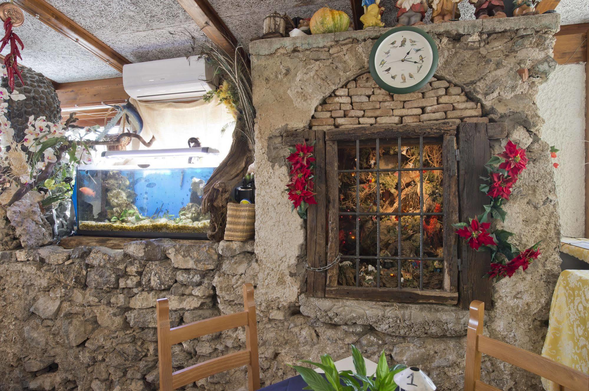 Agriturismo Mare E Monti อาเจโรลา ภายนอก รูปภาพ